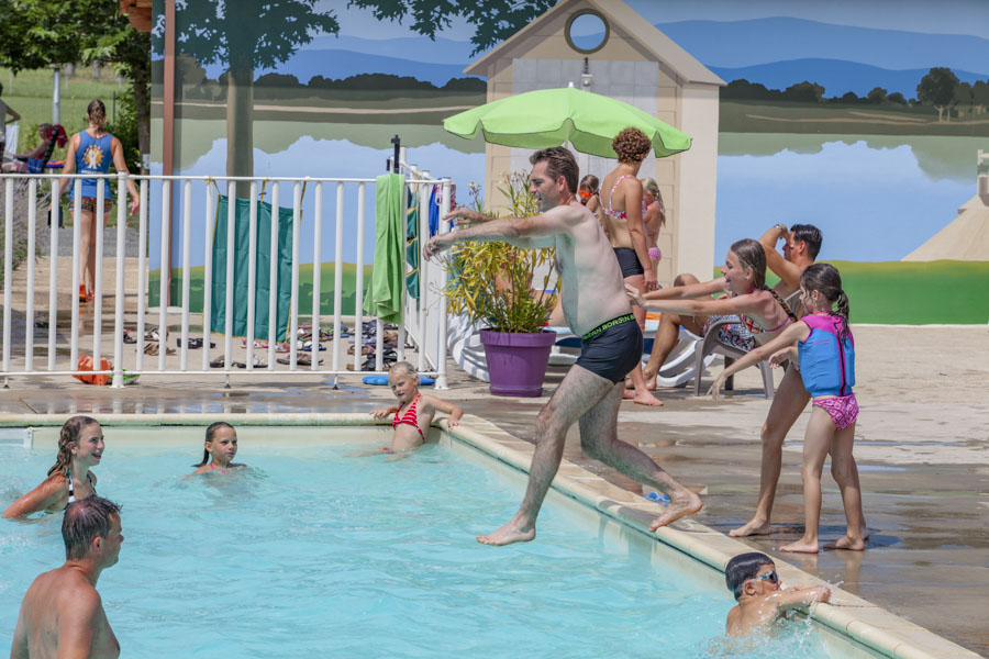 camping avec piscine perigord