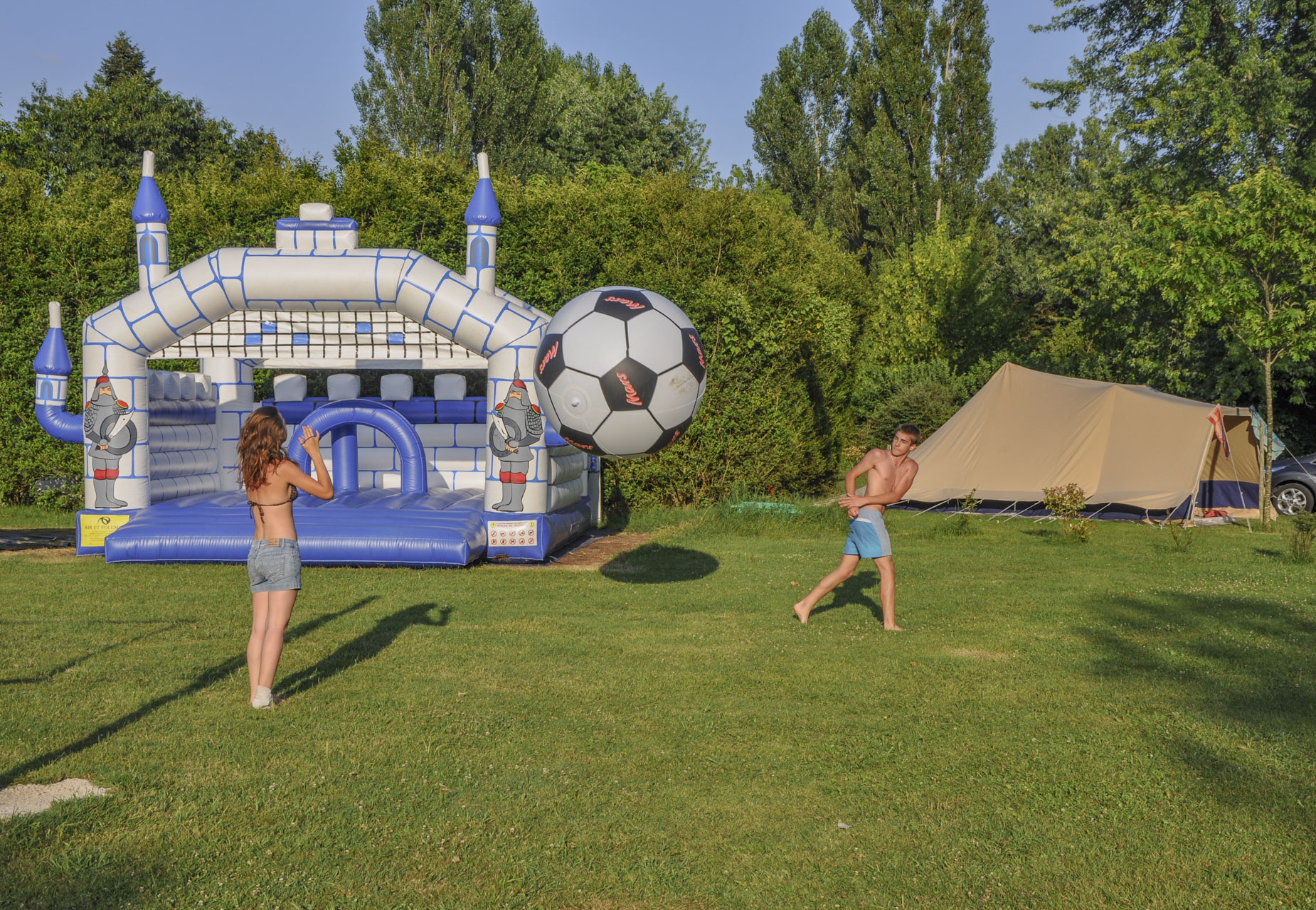 camping avec strctures gonglables dordogne