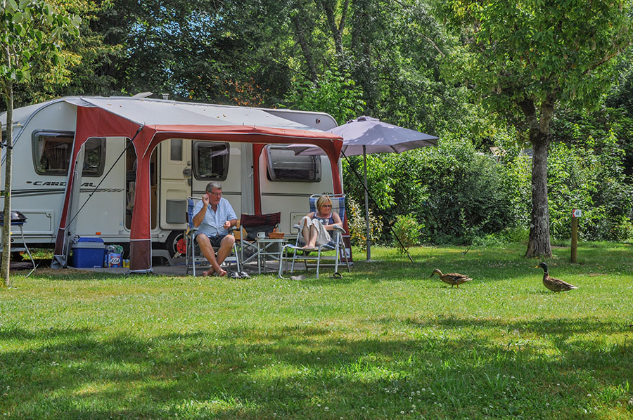 emplacement camping perigord vert